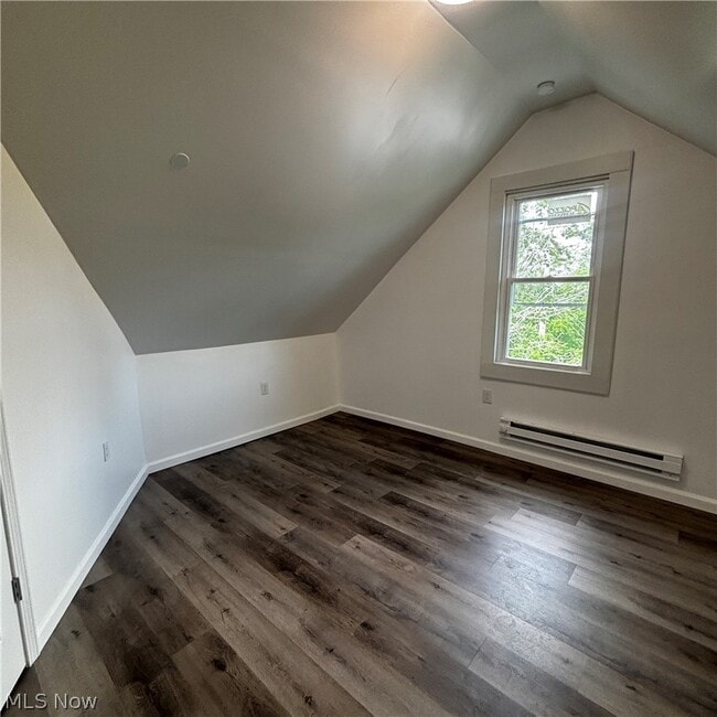 Building Photo - 3736 E 153rd St