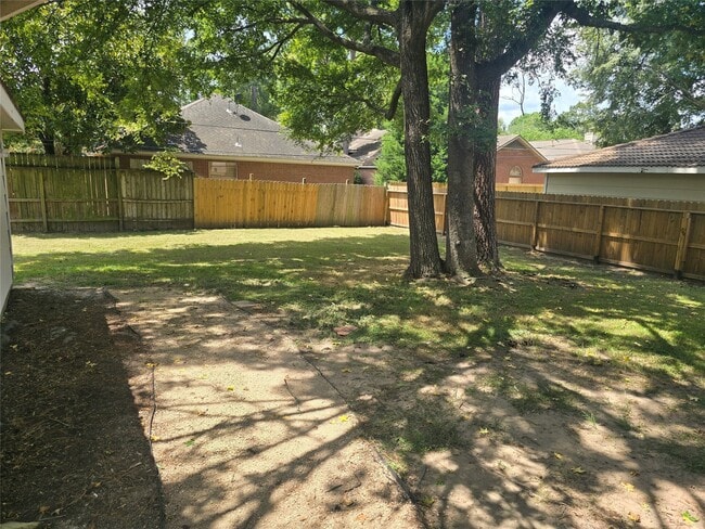 Building Photo - 3211 Highland Laurels Dr