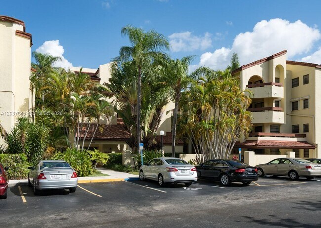 Building Photo - 9015 SW 125th Ave