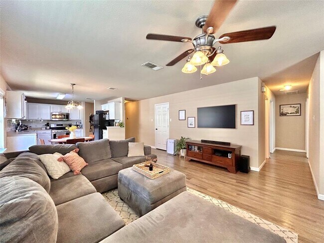 Building Photo - 2707 Amberglow Ct