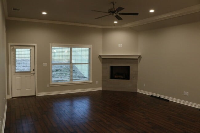 Building Photo - 3417 Cottage Ct