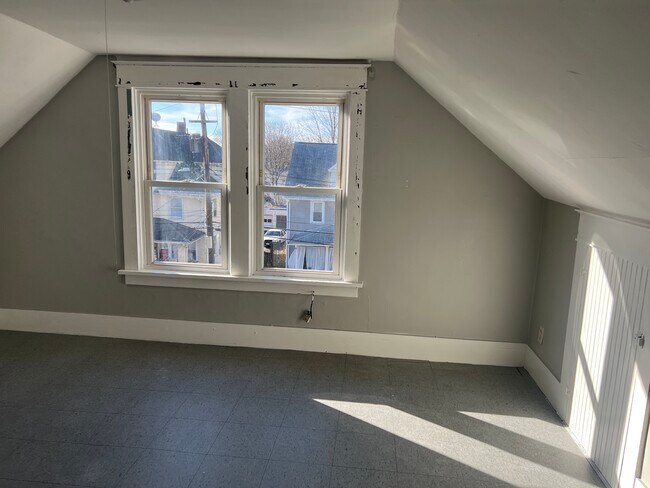 Building Photo - 109 Harrison Ave