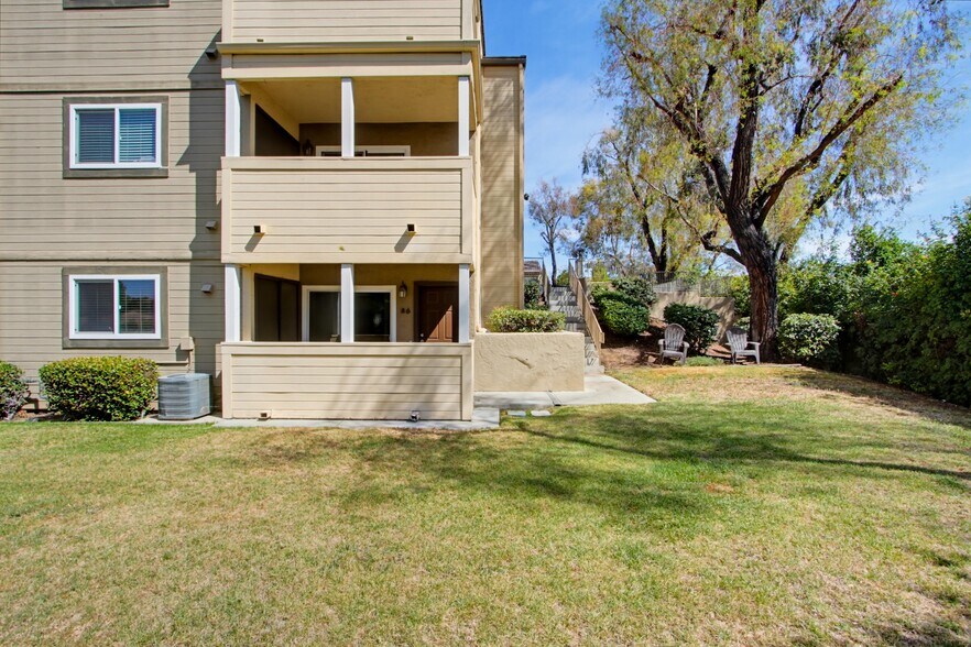 Building Photo - 5046 Los Morros Way