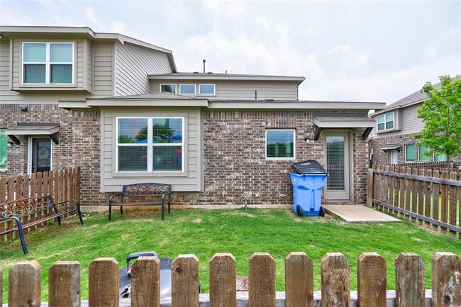Building Photo - 502 Fiery Skipper Dr