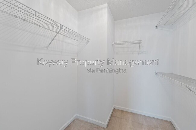 Building Photo - 3495 Essex Pl