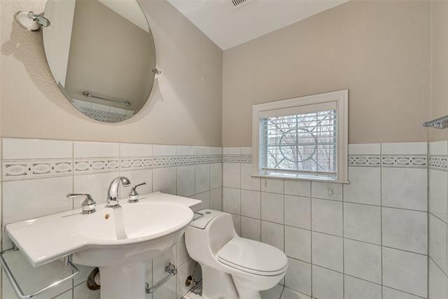 Building Photo - 2902 State St