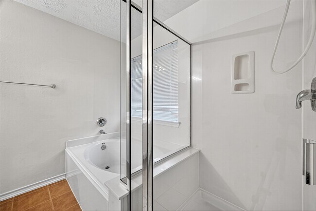 Building Photo - 25222 Boulder Bend Ln