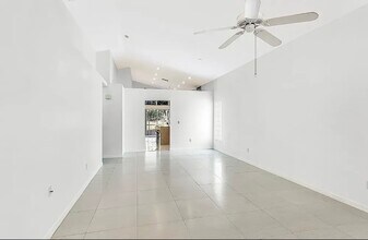 Building Photo - 13625 Admiral Ct