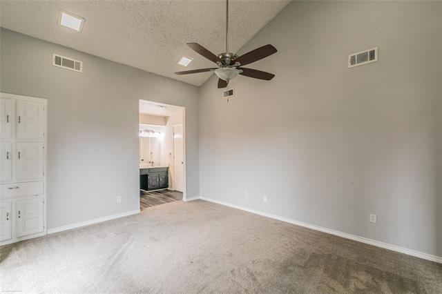 Building Photo - 3608 Hilltop Cir