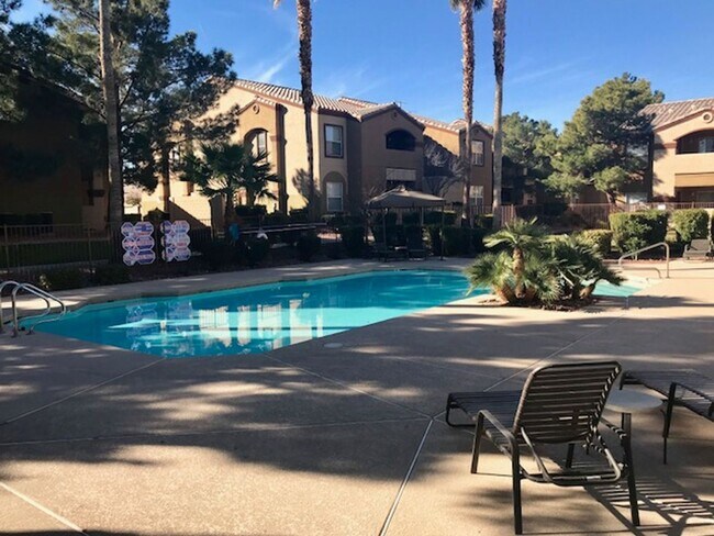 Building Photo - 5055 W Hacienda Ave