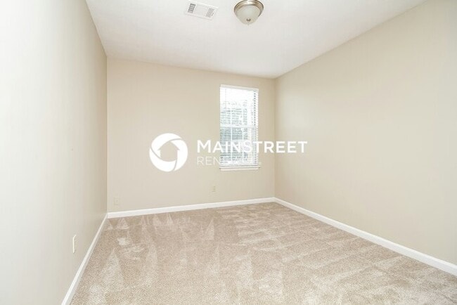 Building Photo - 3 Bedroom Pet-Friendly Home in Antioch, TN with Main Street Renewal