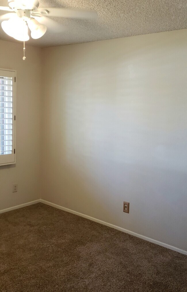 Building Photo - Stunning McCormick Ranch home