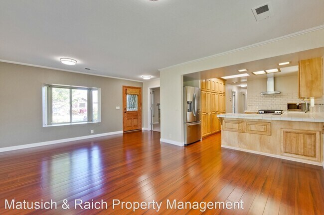 Building Photo - 3 br, 2 bath House - 14896 Heather Drive