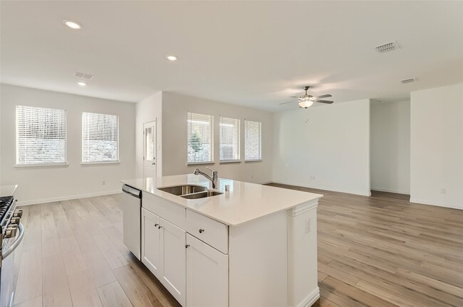 Building Photo - 1205 Gladespring Ln