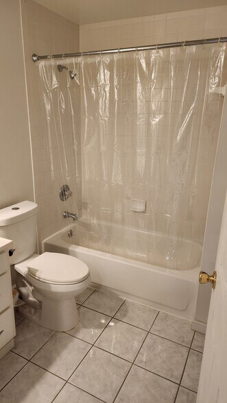 Bathroom - 2111 Adams Dr NW