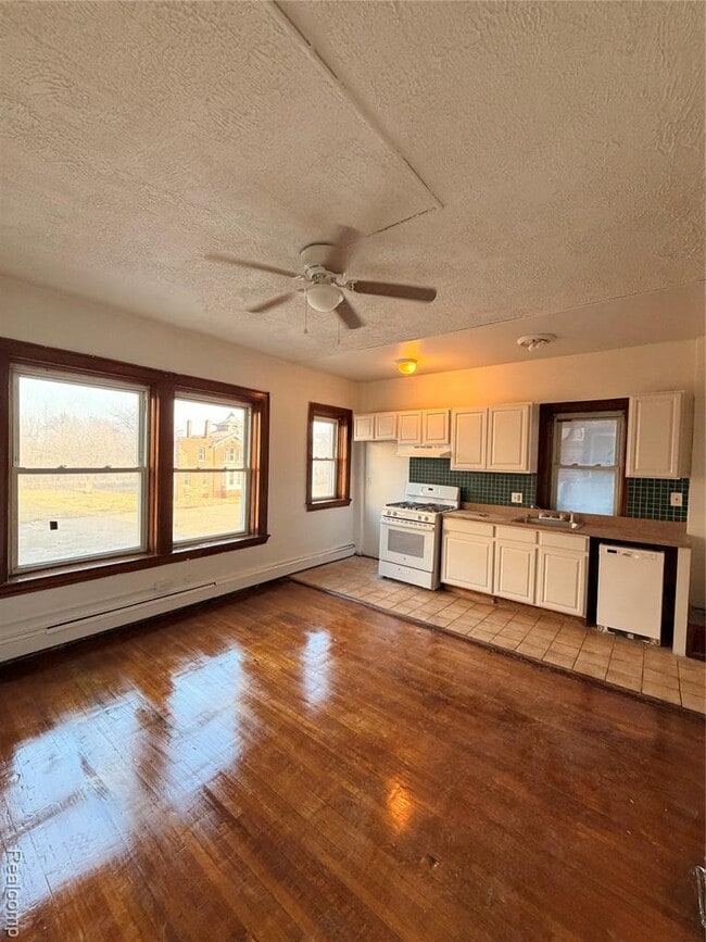 Building Photo - 2627 John R St