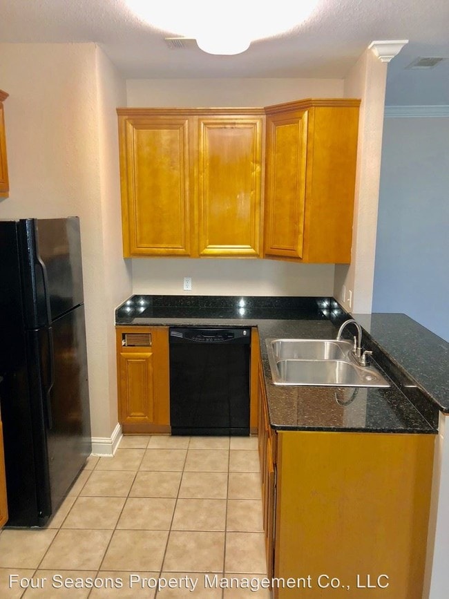 Building Photo - 2 br, 2 bath House - 1276 Tropical Cove