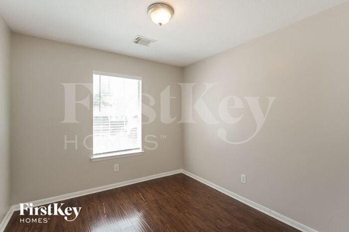 Building Photo - 6315 Austinville Dr