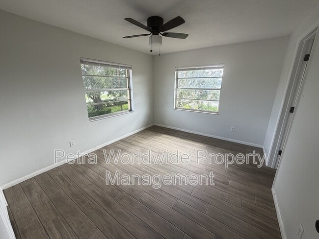 Building Photo - 2305 K-Ville Ave