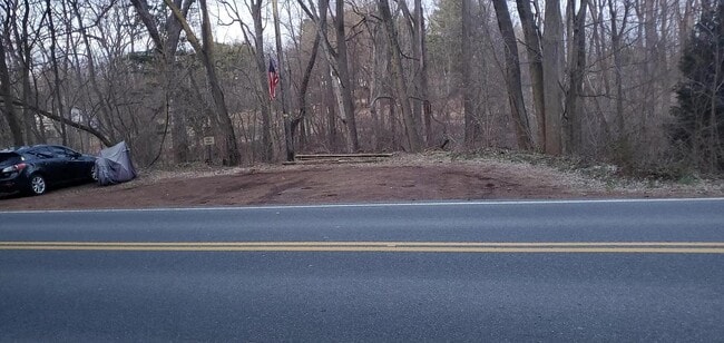 Building Photo - 2152 Mill Creek Rd