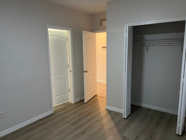 Building Photo - 600 Northern Way