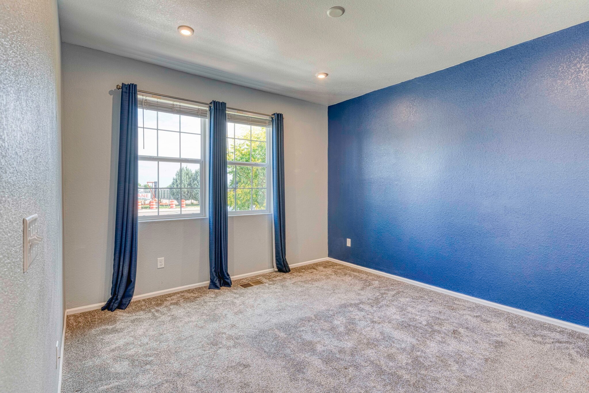 Building Photo - 1154 Telleen Ave