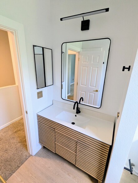 Building Photo - 2849 Syracuse Ct