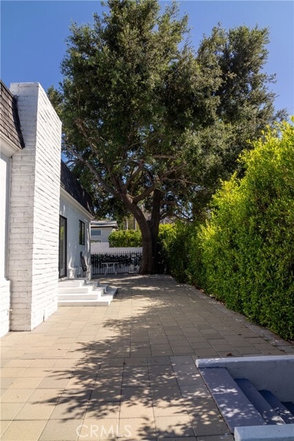 Building Photo - 14356 Greenleaf St