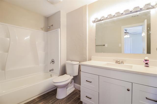 Building Photo - 1638 Chisolm Trail