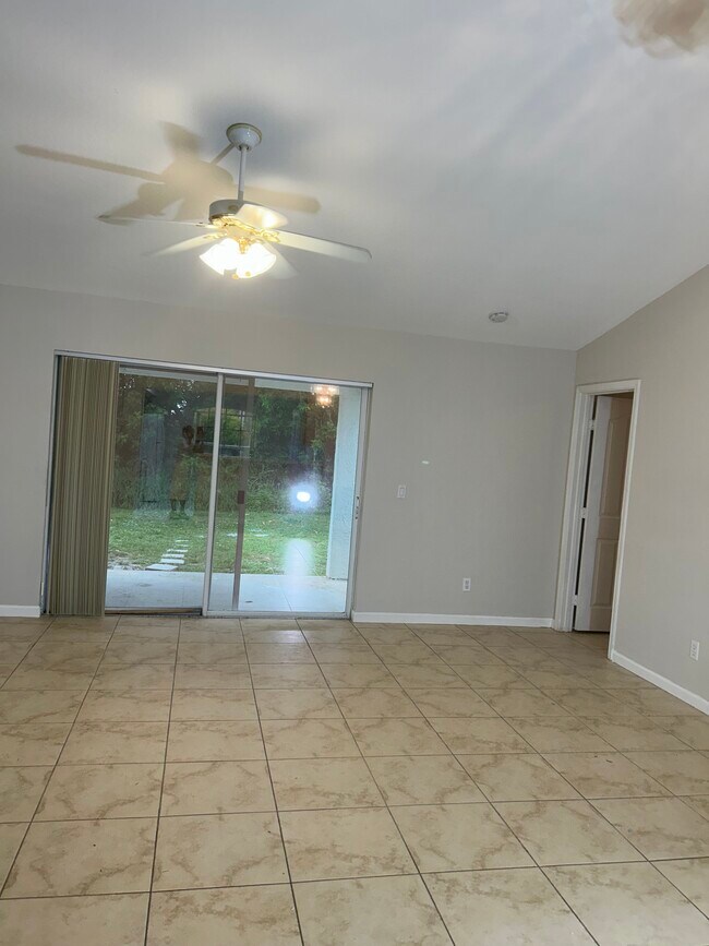 Building Photo - 6480 NW Volucia Dr