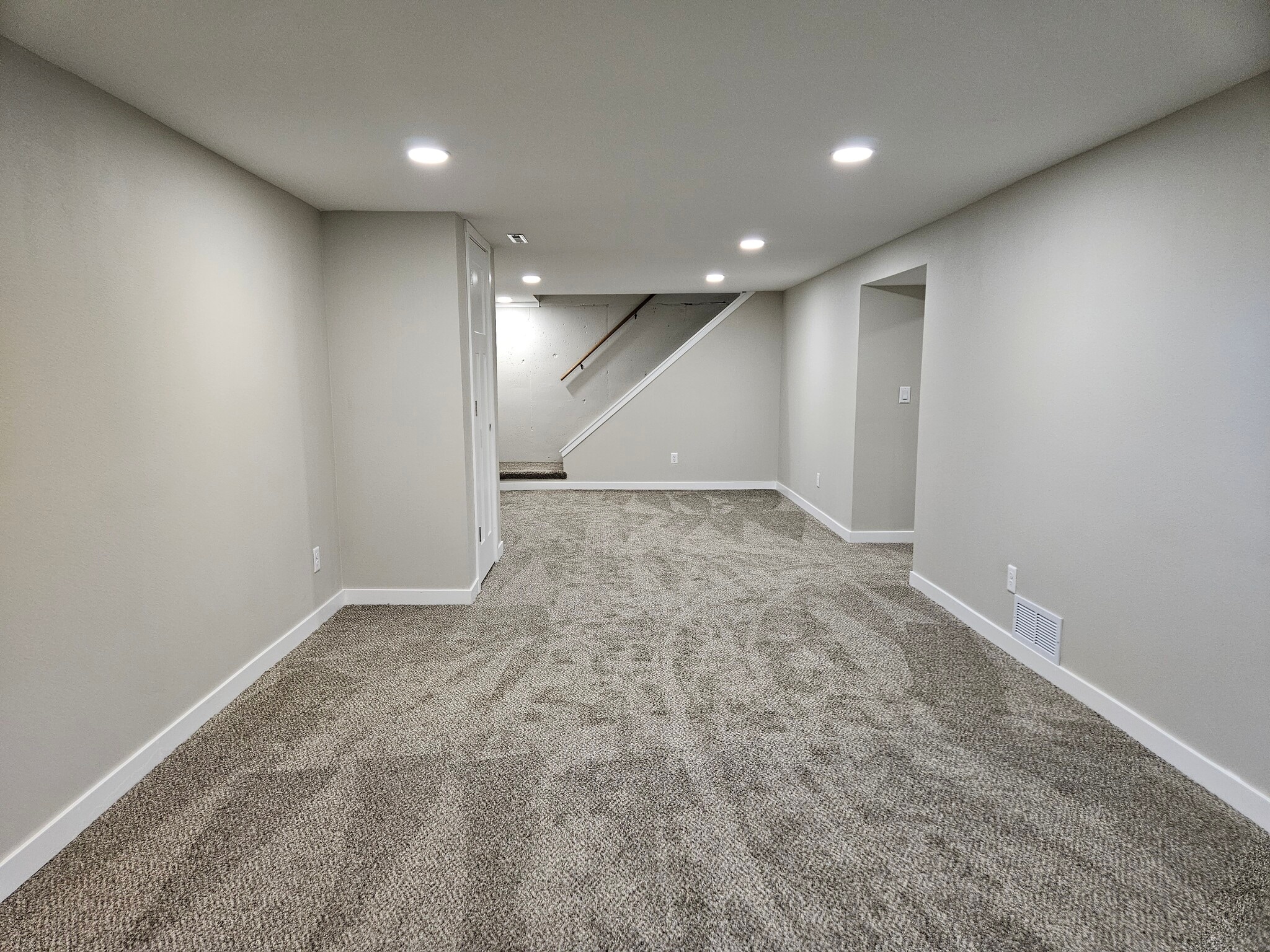 Family room - 413 SW Westlawn Dr
