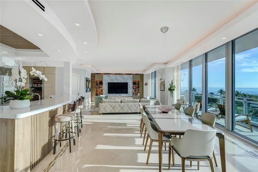Building Photo - 10295 Collins Ave