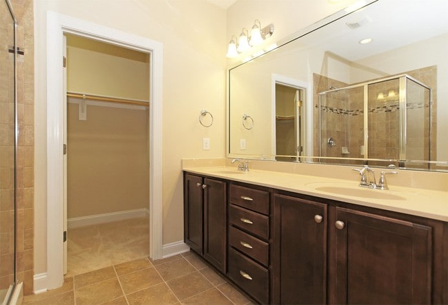 Building Photo - 2230 Rocky Bay Ct