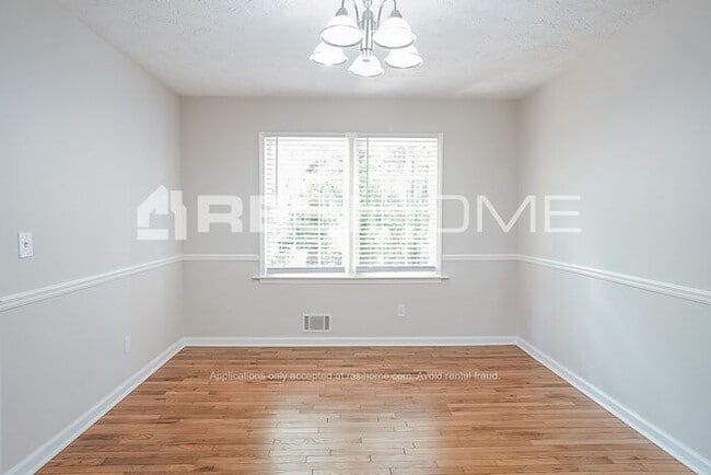 Building Photo - 4895 Timber Ridge Dr