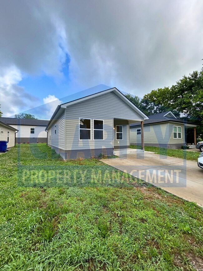 Building Photo - Single level, 3 bedroom home!