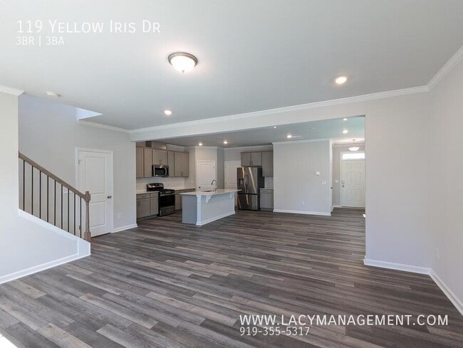 Building Photo - 119 Yellow Iris Dr
