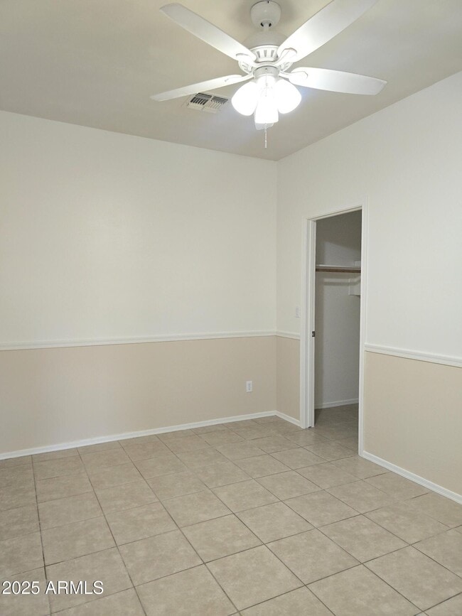 Building Photo - 8940 W Olive Ave