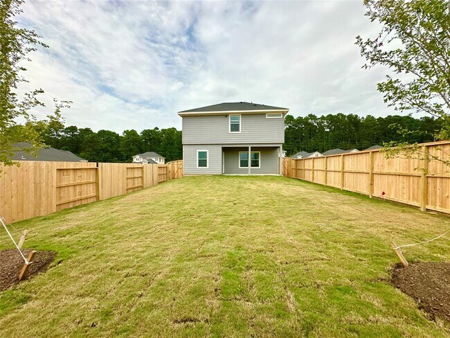 Building Photo - 12198 Ridge Top Dr