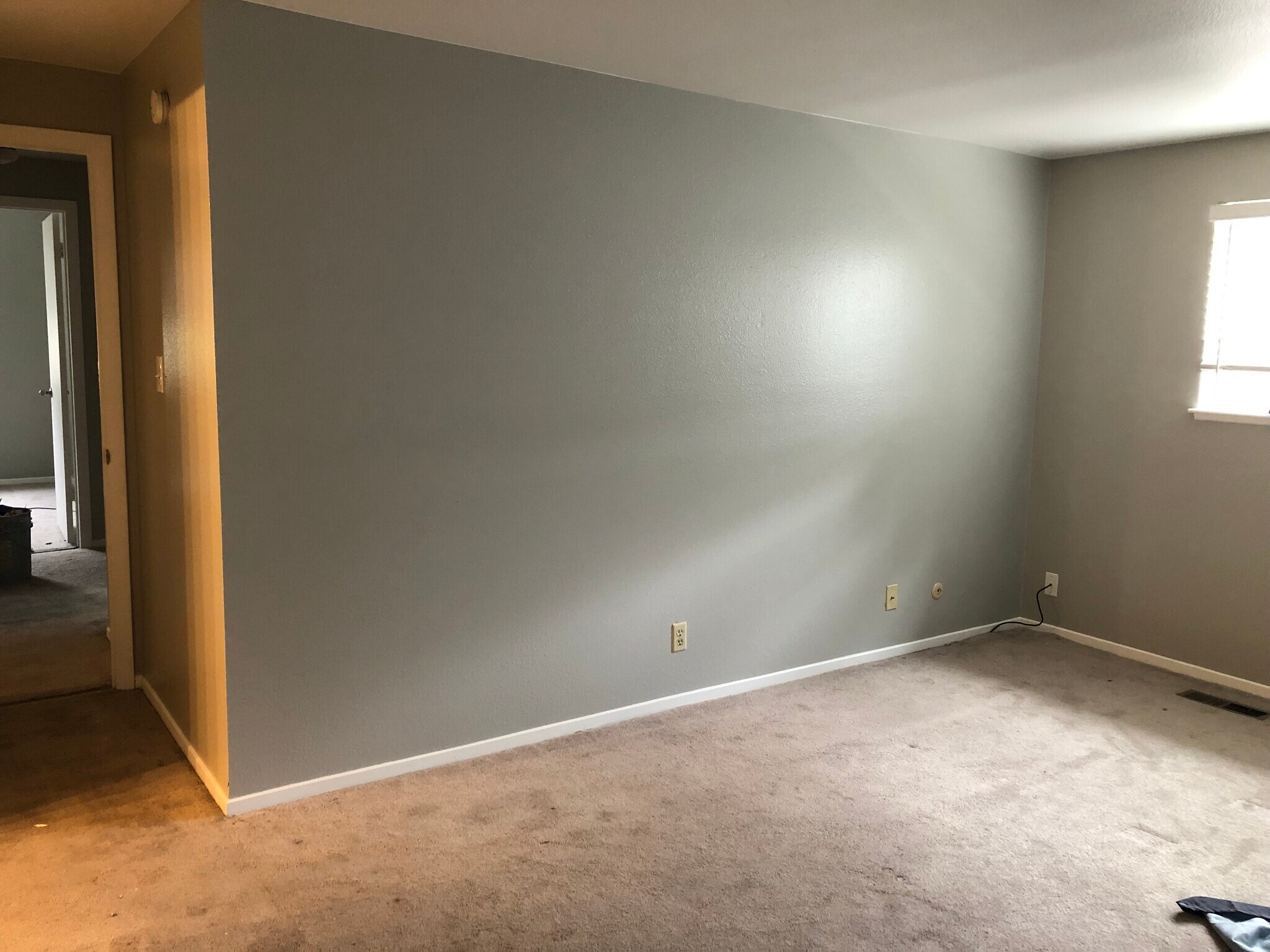 Building Photo - 1530 Chester Sq