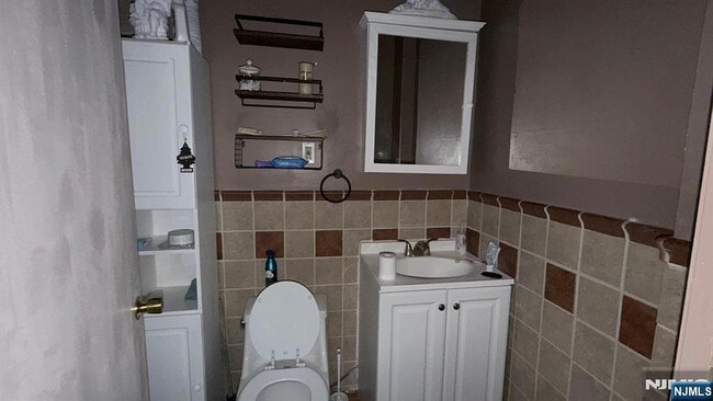 Building Photo - 140 Liberty St