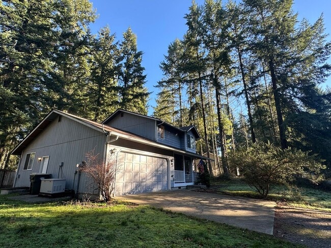 Building Photo - Beautiful 3-Bedroom Home in Gated Clearwood Community!