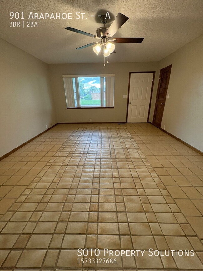 Building Photo - 901 Arapahoe Dr