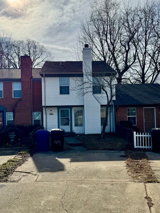 Primary Photo - LYNBROOK LANDING