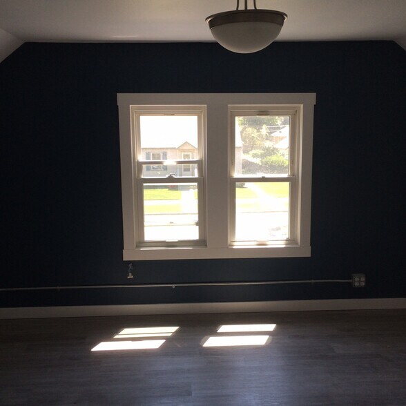 Building Photo - 1621-1623 Hyde Ave