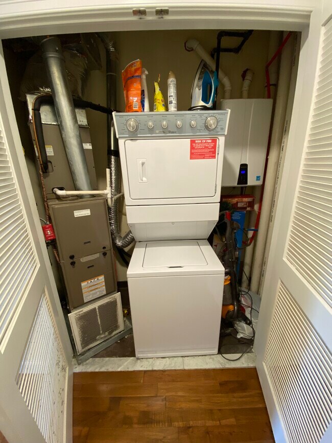 In unit washer/dryer - 4405 Bergenline Ave
