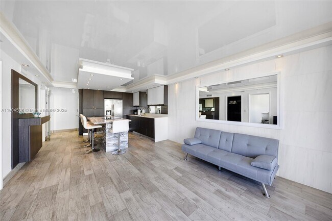Building Photo - 401 Ocean Dr
