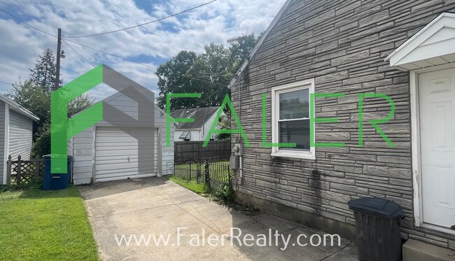 Building Photo - Darling 3-Bedroom Cape Cod in Belmont