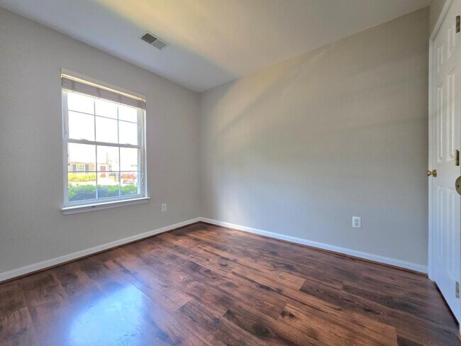 Building Photo - 3643 Crosswater Ct