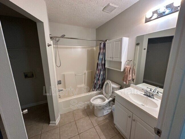 Building Photo - 815 Osprey Dr