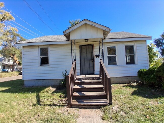 Primary Photo - 127 Minnesota Ave